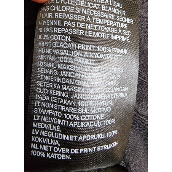 CHER T-Shirt Black Size Small Band Pop - Picture 10 of 10